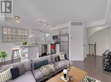 37 Four Winds Drive, Toronto, ON M3J1K7, 2 Bedrooms Bedrooms, ,2 BathroomsBathrooms,Single Family,For Sale,Four Winds,W7253372