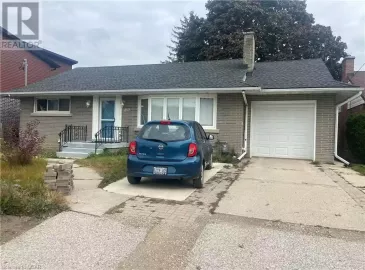 160 BRUCE Street, Kitchener, Ontario N2B1Z3, 3 Bedrooms Bedrooms, ,1 BathroomBathrooms,Single Family,For Lease,BRUCE,40506480 160 BRUCE Street, Kitchener, Ontario N2B1Z3, 3 Bedrooms Bedrooms, ,1 BathroomBathrooms,Single Family,For Lease,BRUCE,40506480