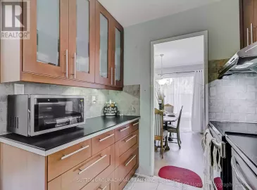 27 Four Winds Drive, Toronto, ON M3J1K7, 3 Bedrooms Bedrooms, ,3 BathroomsBathrooms,Single Family,For Sale,Four Winds,W7261952