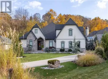 10 DAVID LOWREY Court, Niagara-on-the-Lake, Ontario L0S1J1, 4 Bedrooms Bedrooms, ,4 BathroomsBathrooms,Single Family,For Sale,DAVID LOWREY,40507695 10 DAVID LOWREY Court, Niagara-on-the-Lake, Ontario L0S1J1, 4 Bedrooms Bedrooms, ,4 BathroomsBathrooms,Single Family,For Sale,DAVID LOWREY,40507695