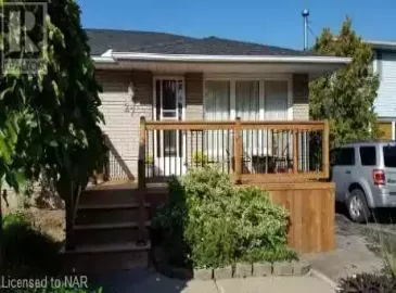 27 MOUNTAIN Street, St. Catharines, Ontario L2T2S3, 3 Bedrooms Bedrooms, ,2 BathroomsBathrooms,Single Family,For Sale,MOUNTAIN,40507429