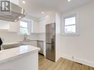 190 EAST 8TH Street, Hamilton, Ontario L9A3L8, 4 Bedrooms Bedrooms, ,1 BathroomBathrooms,Single Family,For Sale,EAST 8TH,40508415 190 EAST 8TH Street, Hamilton, Ontario L9A3L8, 4 Bedrooms Bedrooms, ,1 BathroomBathrooms,Single Family,For Sale,EAST 8TH,40508415
