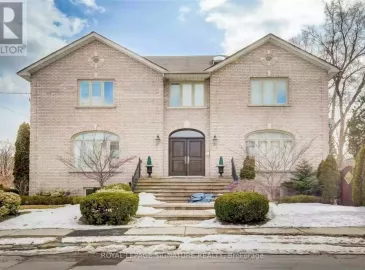 32 Glen Rush Boulevard, Toronto, ON M5N2T5, 2 Bedrooms Bedrooms, ,1 BathroomBathrooms,Single Family,For Lease,Glen Rush,C7268022 32 Glen Rush Boulevard, Toronto, ON M5N2T5, 2 Bedrooms Bedrooms, ,1 BathroomBathrooms,Single Family,For Lease,Glen Rush,C7268022