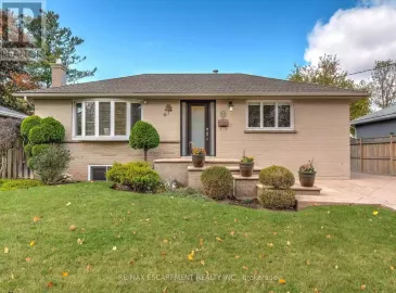 5409 Spruce, Burlington, Ontario L7L1N8, 4 Bedrooms Bedrooms, ,2 BathroomsBathrooms,Single Family,For Sale,Spruce,W7268070 5409 Spruce, Burlington, Ontario L7L1N8, 4 Bedrooms Bedrooms, ,2 BathroomsBathrooms,Single Family,For Sale,Spruce,W7268070