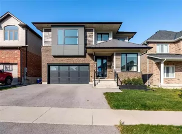 Thorold, Ontario L2V0G9, 6 Bedrooms Bedrooms, ,4 BathroomsBathrooms,Single Family,For Sale,H4179037 Thorold, Ontario L2V0G9, 6 Bedrooms Bedrooms, ,4 BathroomsBathrooms,Single Family,For Sale,H4179037