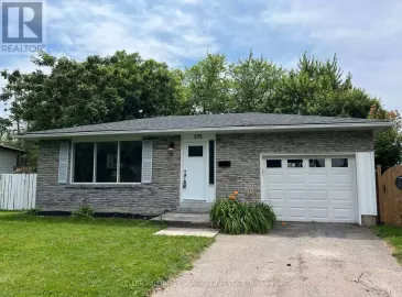 275 Madawaska, Oshawa, Ontario L1J1E6, 4 Bedrooms Bedrooms, ,2 BathroomsBathrooms,Single Family,For Sale,Madawaska,E7269752