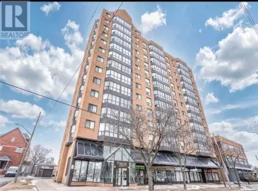25 Agnes Street, Mississauga, ON L5B3X7, 2 Bedrooms Bedrooms, ,2 BathroomsBathrooms,Single Family,For Sale,Agnes,W6768364