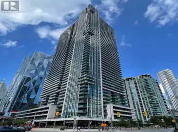 33 Bay Street, Toronto, Ontario M5J2Z3, 2 Bedrooms Bedrooms, ,1 BathroomBathrooms,Single Family,For Sale,Bay,C6818764