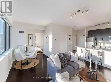 400 Wellington Street, Toronto, Ontario M5V0B5, 2 Bedrooms Bedrooms, ,2 BathroomsBathrooms,Single Family,For Sale,Wellington,C6819276