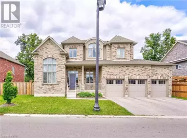 7319 LIONSHEAD Avenue, Niagara Falls, Ontario L2G0A6, 5 Bedrooms Bedrooms, ,3 BathroomsBathrooms,Single Family,For Sale,LIONSHEAD,40483607
