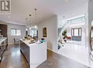 16 Hove Street, Toronto, ON M3H4Y7, 4 Bedrooms Bedrooms, ,4 BathroomsBathrooms,Single Family,For Lease,Hove,C7001860