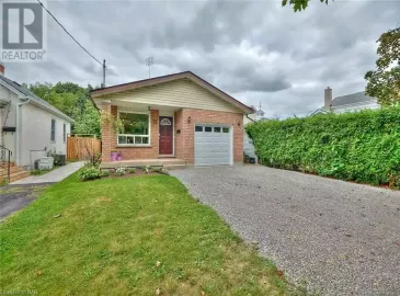 72 ROLLS Avenue, St. Catharines, Ontario L2N1W4, 3 Bedrooms Bedrooms, ,2 BathroomsBathrooms,Single Family,For Sale,ROLLS,40483979