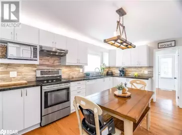 12 VICTORIA Street, Cookstown, Ontario L0L1L0, 3 Bedrooms Bedrooms, ,2 BathroomsBathrooms,Single Family,For Sale,VICTORIA,40486879 12 VICTORIA Street, Cookstown, Ontario L0L1L0, 3 Bedrooms Bedrooms, ,2 BathroomsBathrooms,Single Family,For Sale,VICTORIA,40486879