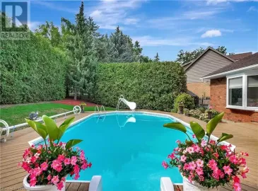 61 CHARTWELL Court, Kitchener, ON N2A3M1, 3 Bedrooms Bedrooms, ,4 BathroomsBathrooms,Single Family,For Sale,CHARTWELL,40492696