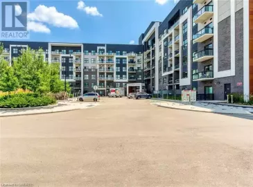 128 GROVEWOOD Common, Oakville, Ontario L6H0X3, 1 Bedroom Bedrooms, ,1 BathroomBathrooms,Single Family,For Sale,GROVEWOOD,40495256