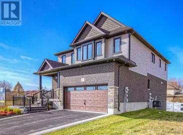 14 KISSING BRIDGE Drive, Elmira, ON N3B1N3, 3 Bedrooms Bedrooms, ,4 BathroomsBathrooms,Single Family,For Sale,KISSING BRIDGE,40495430