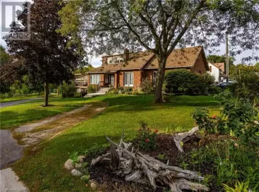 138 MILL Street, Delhi, ON N4B2N5, 4 Bedrooms Bedrooms, ,2 BathroomsBathrooms,Single Family,For Sale,MILL,40491632 138 MILL Street, Delhi, ON N4B2N5, 4 Bedrooms Bedrooms, ,2 BathroomsBathrooms,Single Family,For Sale,MILL,40491632
