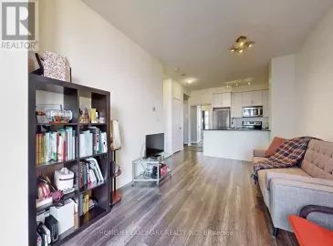 4070 Confederation Parkway, Mississauga, Ontario L5B0E9, 1 Bedroom Bedrooms, ,1 BathroomBathrooms,Single Family,For Sale,Confederation,W7204468