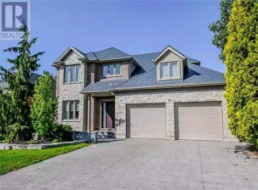 84 TIMBER CREEK Crescent, Fonthill, ON L0S1E4, 4 Bedrooms Bedrooms, ,3 BathroomsBathrooms,Single Family,For Sale,TIMBER CREEK,40497143