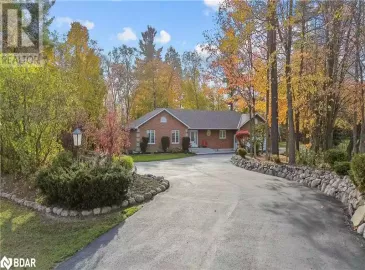 6072 5TH SIDE Road, Innisfil, ON L0L1P0, 4 Bedrooms Bedrooms, ,3 BathroomsBathrooms,Single Family,For Sale,5TH SIDE,40500140