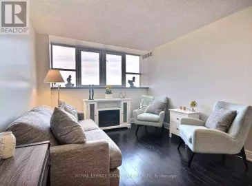 797 Don Mills Road, Toronto, Ontario M3C1V1, 2 Bedrooms Bedrooms, ,2 BathroomsBathrooms,Single Family,For Lease,Don Mills,C7270718