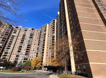 716 The West Mall, Toronto, ON M9C4Y4, 3 Bedrooms Bedrooms, ,2 BathroomsBathrooms,Single Family,For Sale,The West Mall,W7270818