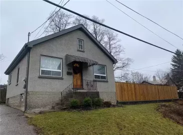 Cambridge, ON N1R2M2, 3 Bedrooms Bedrooms, ,1 BathroomBathrooms,Single Family,For Lease,H4179144