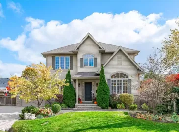 Stoney Creek, Ontario L8G1Z7, 4 Bedrooms Bedrooms, ,4 BathroomsBathrooms,Single Family,For Sale,H4178414