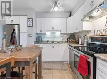 793 COLBORNE Street, Brantford, ON N3S7J3, 2 Bedrooms Bedrooms, ,1 BathroomBathrooms,Single Family,For Sale,COLBORNE,40505258