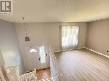 33 Woodland Drive, Welland, ON L3C7C9, 3 Bedrooms Bedrooms, ,1 BathroomBathrooms,Single Family,For Lease,Woodland,X7273660
