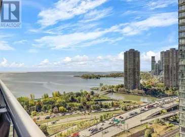 103 The Queensway, Toronto, Ontario M6S5B3, 2 Bedrooms Bedrooms, ,2 BathroomsBathrooms,Single Family,For Sale,The Queensway,W7274420