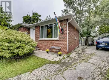 452 Lynett Crescent, Richmond Hill, ON L4C2V7, 5 Bedrooms Bedrooms, ,2 BathroomsBathrooms,Single Family,For Sale,Lynett,N6787000