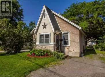 2955 PORTAGE Road, Niagara Falls, Ontario L2J2J6, 2 Bedrooms Bedrooms, ,1 BathroomBathrooms,Single Family,For Sale,PORTAGE,40477763 2955 PORTAGE Road, Niagara Falls, Ontario L2J2J6, 2 Bedrooms Bedrooms, ,1 BathroomBathrooms,Single Family,For Sale,PORTAGE,40477763