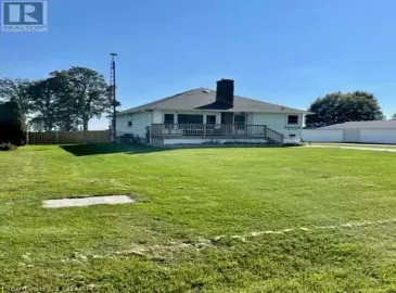 2033 DUFFERIN Avenue, Wallaceburg, ON N8A4M5, 4 Bedrooms Bedrooms, ,2 BathroomsBathrooms,Single Family,For Sale,DUFFERIN,40478312 2033 DUFFERIN Avenue, Wallaceburg, ON N8A4M5, 4 Bedrooms Bedrooms, ,2 BathroomsBathrooms,Single Family,For Sale,DUFFERIN,40478312