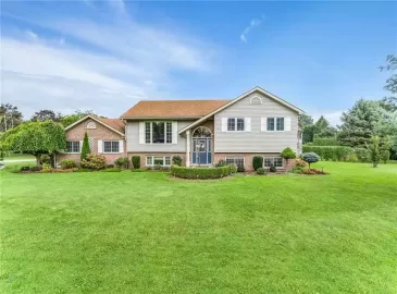 Port Dover, Ontario N0A1N6, 4 Bedrooms Bedrooms, ,3 BathroomsBathrooms,Single Family,For Sale,H4173981 Port Dover, Ontario N0A1N6, 4 Bedrooms Bedrooms, ,3 BathroomsBathrooms,Single Family,For Sale,H4173981