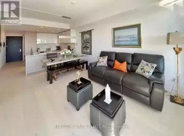 488 University, Toronto, ON M5G0C1, 2 Bedrooms Bedrooms, ,1 BathroomBathrooms,Single Family,For Sale,University,C7002660
