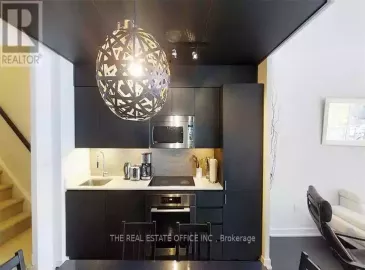 16 Capreol Court, Toronto, ON M5V4A3, 4 Bedrooms Bedrooms, ,3 BathroomsBathrooms,Single Family,For Lease,Capreol,C7003018 16 Capreol Court, Toronto, ON M5V4A3, 4 Bedrooms Bedrooms, ,3 BathroomsBathrooms,Single Family,For Lease,Capreol,C7003018