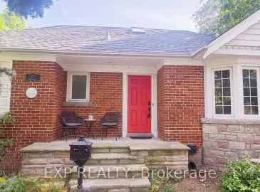 25 Mcclinchy, Toronto, ON M8X2H9, 2 Bedrooms Bedrooms, ,2 BathroomsBathrooms,Single Family,For Sale,Mcclinchy,W7002812 25 Mcclinchy, Toronto, ON M8X2H9, 2 Bedrooms Bedrooms, ,2 BathroomsBathrooms,Single Family,For Sale,Mcclinchy,W7002812