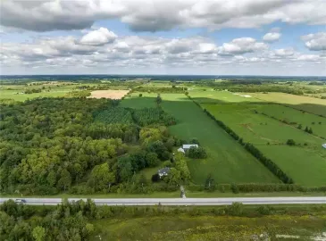 Port Dover, ON N0A1N1, 6 Bedrooms Bedrooms, ,2 BathroomsBathrooms,Single Family,For Sale,H4173828