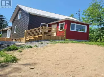 33 Bobcaygeon Road, Kawartha Lakes, ON K0M2A0, 3 Bedrooms Bedrooms, ,1 BathroomBathrooms,Single Family,For Lease,Bobcaygeon,X7004840 33 Bobcaygeon Road, Kawartha Lakes, ON K0M2A0, 3 Bedrooms Bedrooms, ,1 BathroomBathrooms,Single Family,For Lease,Bobcaygeon,X7004840