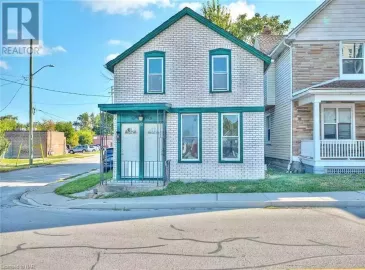 58 COURT Street, St. Catharines, ON L2R4S1, 3 Bedrooms Bedrooms, ,3 BathroomsBathrooms,Multi-family,For Sale,COURT,40484818