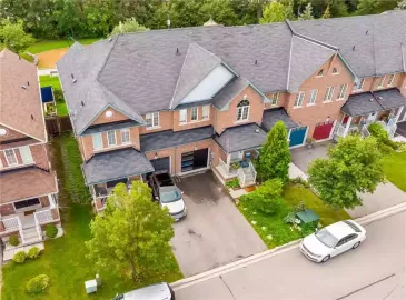 Milton, ON L9T0W5, 3 Bedrooms Bedrooms, ,3 BathroomsBathrooms,Single Family,For Sale,H4170176