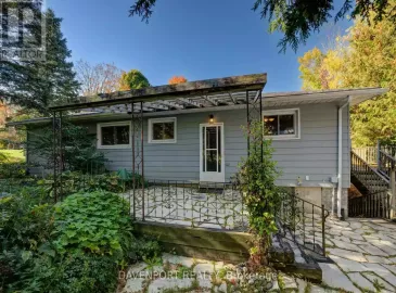 550 Silver Street, Wellington North, Ontario N0G2L3, 6 Bedrooms Bedrooms, ,3 BathroomsBathrooms,Single Family,For Sale,Silver,X7059838