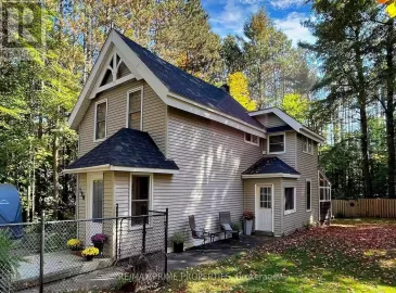 190 Maple Street, Bracebridge, ON P1L1K4, 3 Bedrooms Bedrooms, ,1 BathroomBathrooms,Single Family,For Sale,Maple,X7060736 190 Maple Street, Bracebridge, ON P1L1K4, 3 Bedrooms Bedrooms, ,1 BathroomBathrooms,Single Family,For Sale,Maple,X7060736