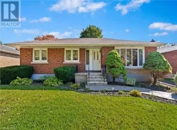 50 BARRON Street, Welland, Ontario L3C2K5, 4 Bedrooms Bedrooms, ,2 BathroomsBathrooms,Single Family,For Sale,BARRON,40494927
