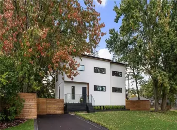 Burlington, ON L7L3G9, 4 Bedrooms Bedrooms, ,4 BathroomsBathrooms,Single Family,For Sale,H4173949
