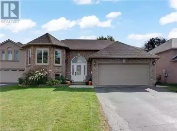 31 MCINTOSH Court, Brantford, Ontario N3R7Y1, 4 Bedrooms Bedrooms, ,2 BathroomsBathrooms,Single Family,For Sale,MCINTOSH,40498546