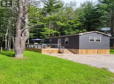 1082 Shamrock Marina Road, Gravenhurst, ON P0E1N0, 3 Bedrooms Bedrooms, ,1 BathroomBathrooms,Single Family,For Sale,Shamrock Marina,X7219304