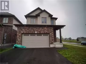 17 CINNAMON Street, Thorold, Ontario L2V0B6, 4 Bedrooms Bedrooms, ,4 BathroomsBathrooms,Single Family,For Sale,CINNAMON,40508899