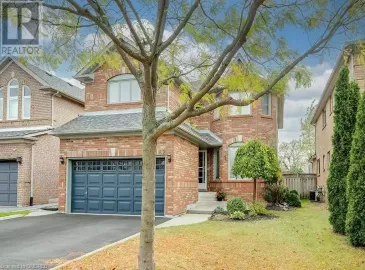 1182 OLD OAK Drive, Oakville, ON L6M3K7, 4 Bedrooms Bedrooms, ,4 BathroomsBathrooms,Single Family,For Sale,OLD OAK,40506490